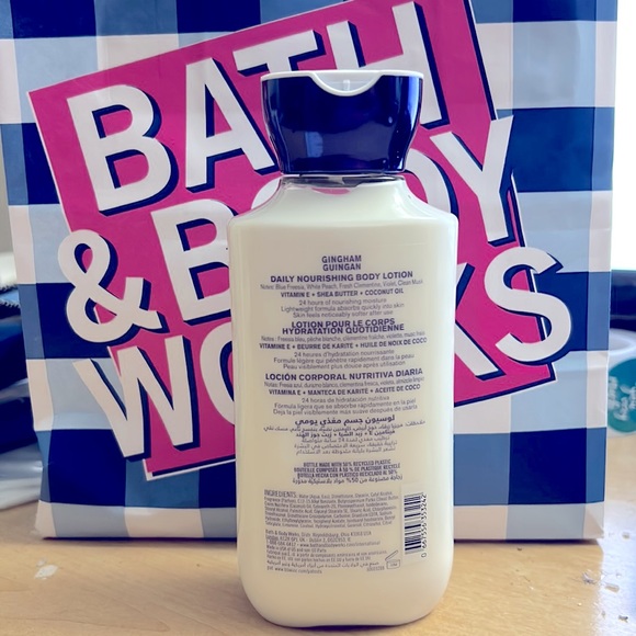 Gingham by Bath and Body Works body moisturizing lotion. 236 ml / 8oz. - Picture 2 of 4